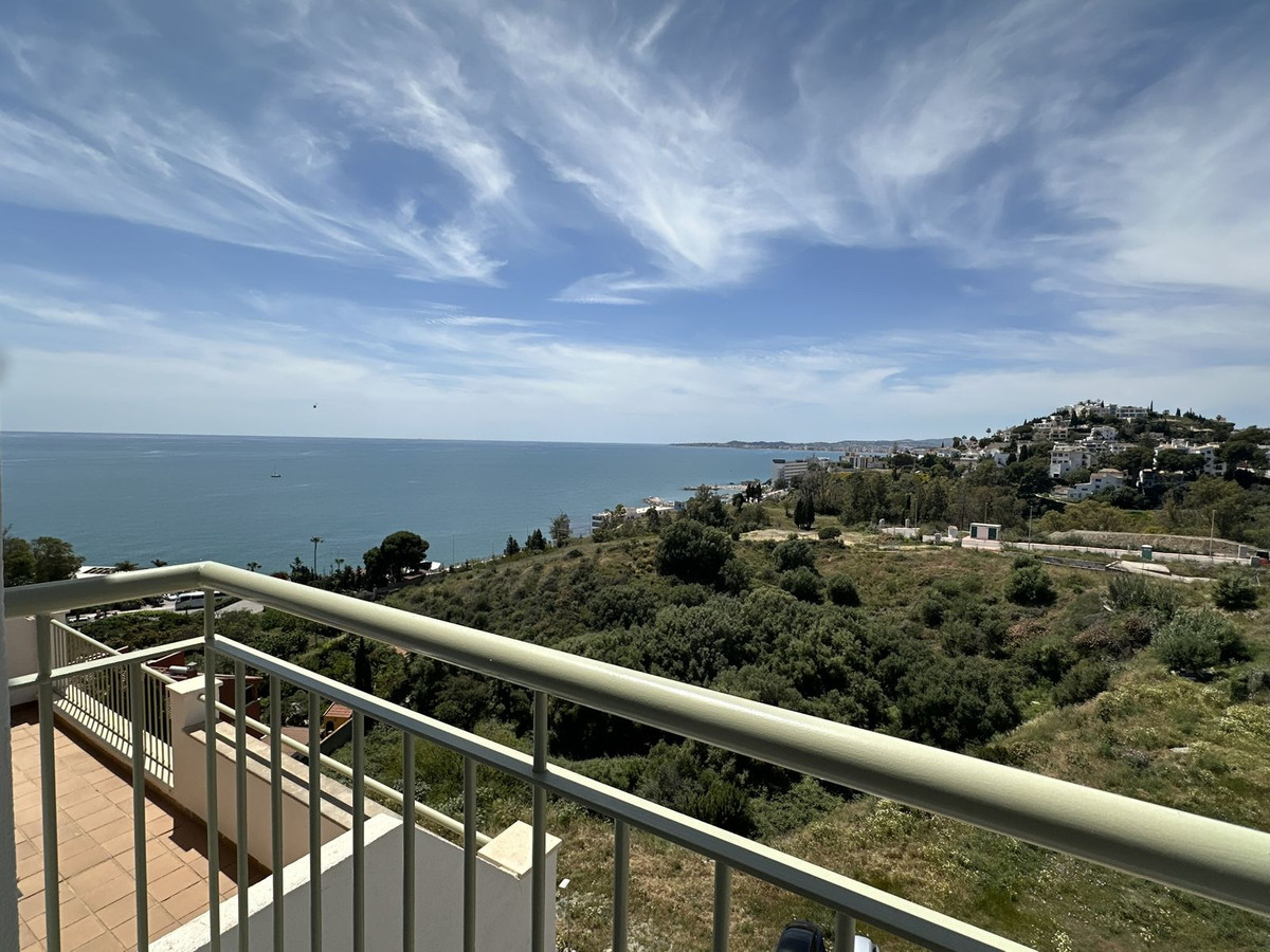 4 Bed Townhouse for sale in Torrequebrada Costa Del Sol, Málaga, Spain