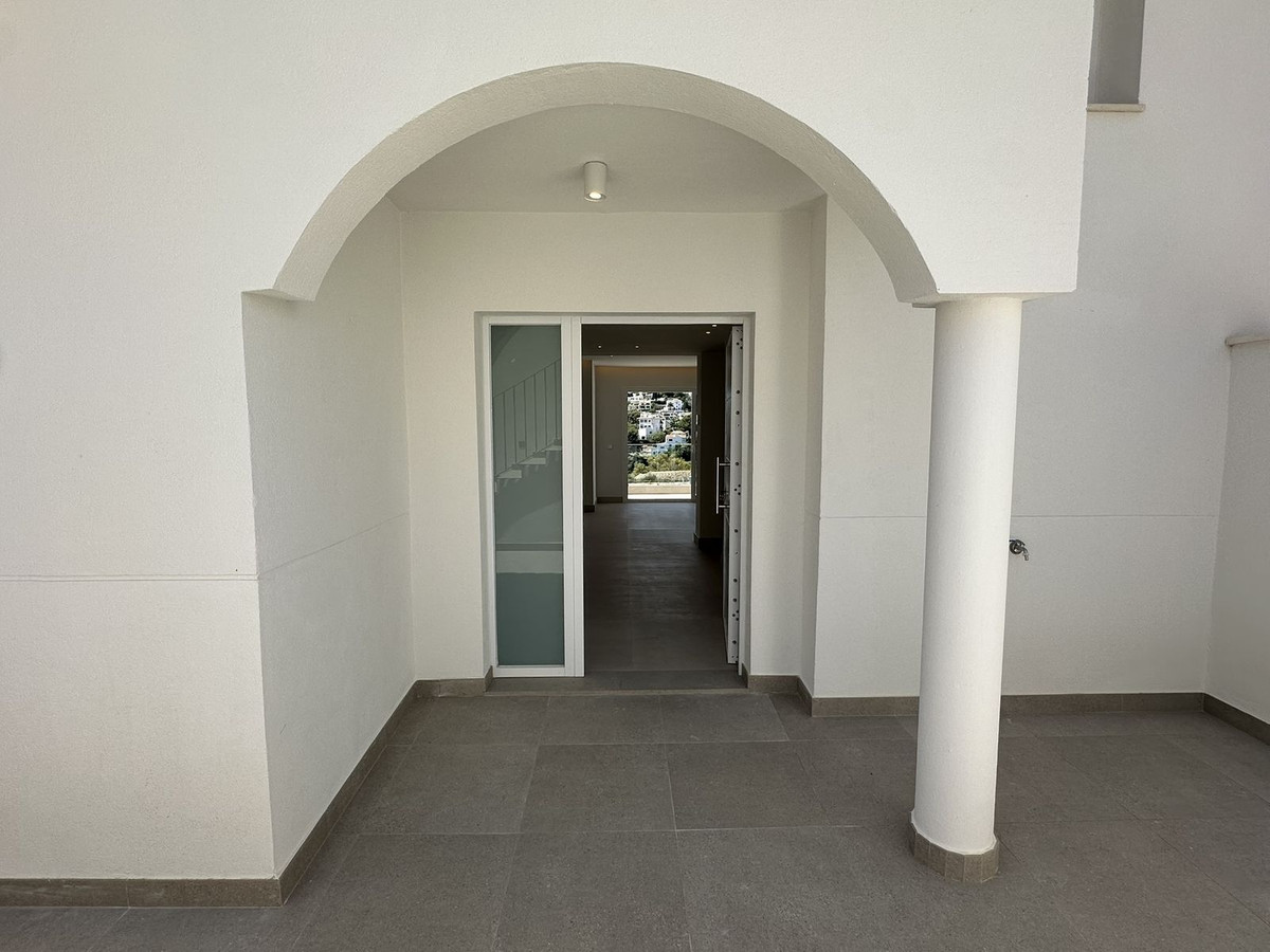 4 Bed Townhouse for sale in Torrequebrada Costa Del Sol, Málaga, Spain