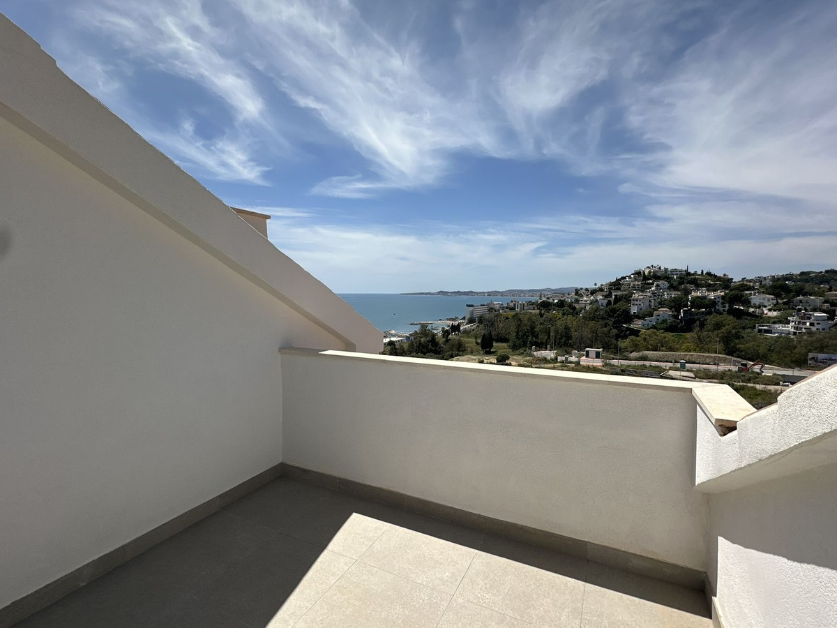 4 Bed Townhouse for sale in Torrequebrada Costa Del Sol, Málaga, Spain