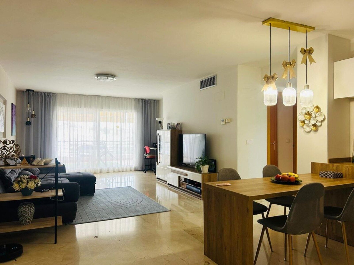 Se vende Apartamento Planta Media de 3 dormitorios en Costa Del Sol, Málaga, España