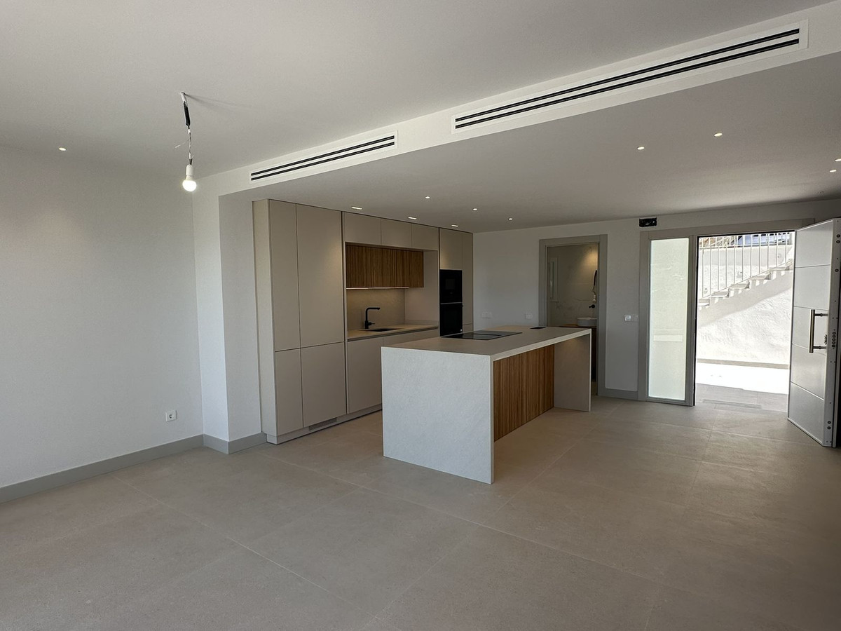 4 Bed Townhouse for sale in Torrequebrada Costa Del Sol, Málaga, Spain