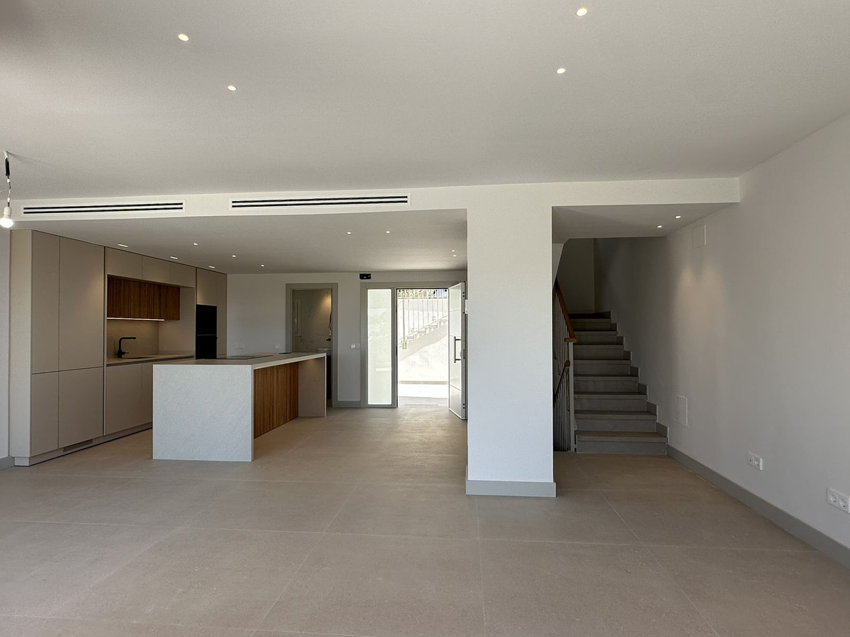 4 Bed Townhouse for sale in Torrequebrada Costa Del Sol, Málaga, Spain