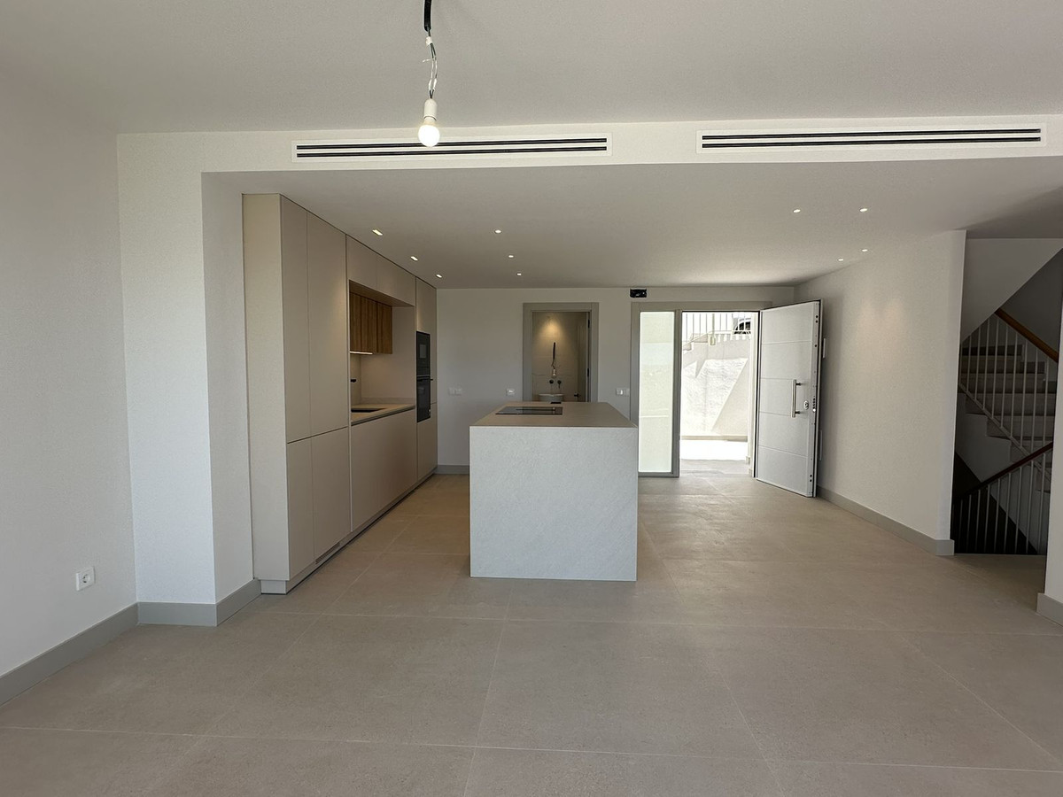 4 Bed Townhouse for sale in Torrequebrada Costa Del Sol, Málaga, Spain