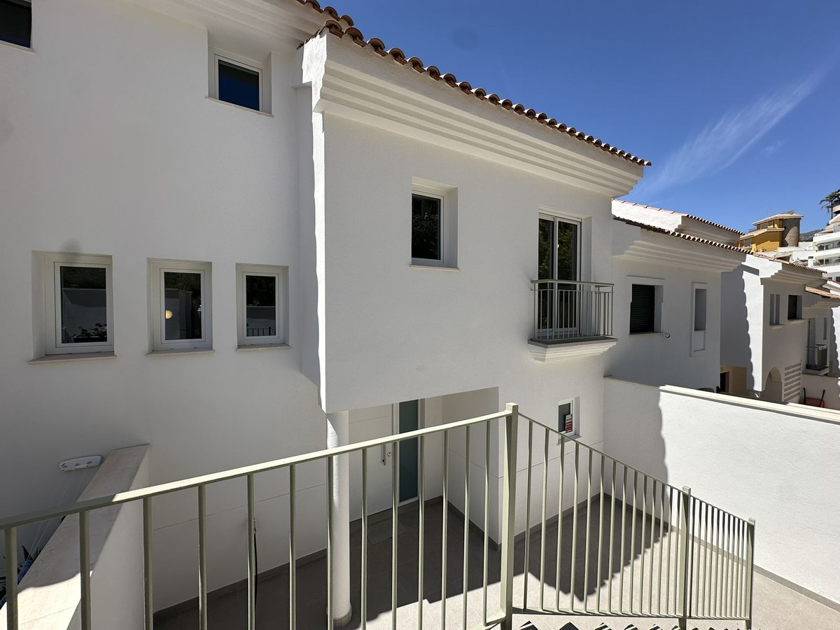 4 Bed Townhouse for sale in Torrequebrada Costa Del Sol, Málaga, Spain