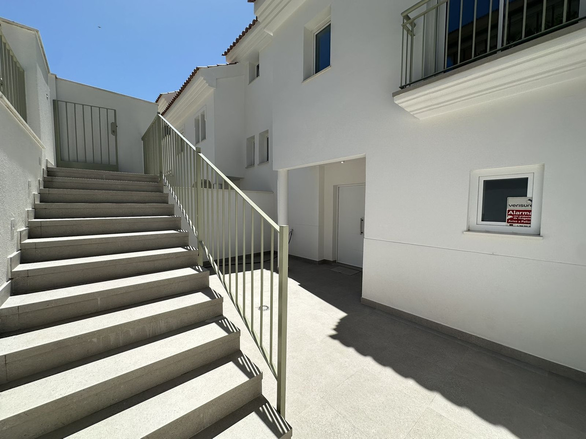 4 Bed Townhouse for sale in Torrequebrada Costa Del Sol, Málaga, Spain