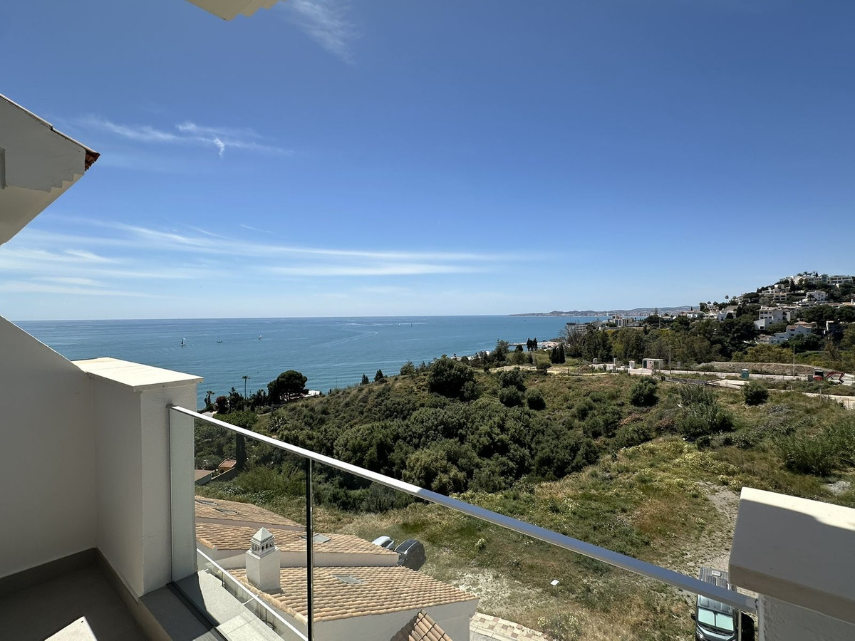 4 Bed Townhouse for sale in Torrequebrada Costa Del Sol, Málaga, Spain
