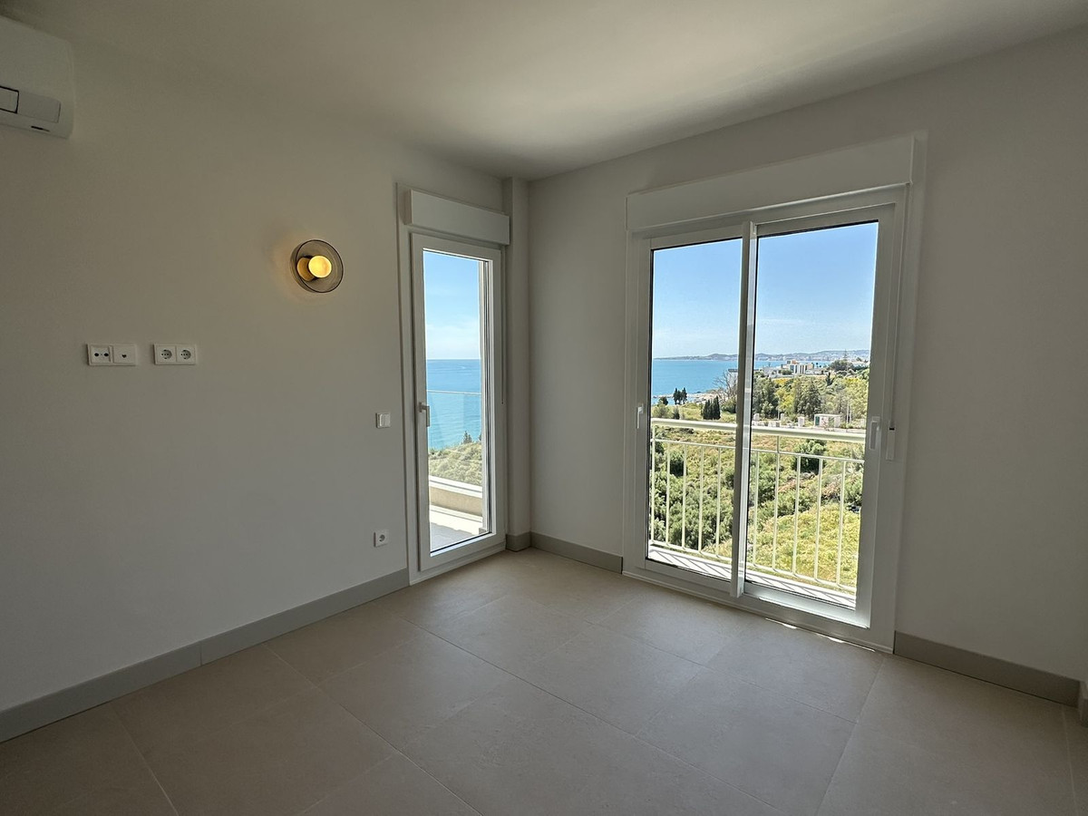 4 Bed Townhouse for sale in Torrequebrada Costa Del Sol, Málaga, Spain