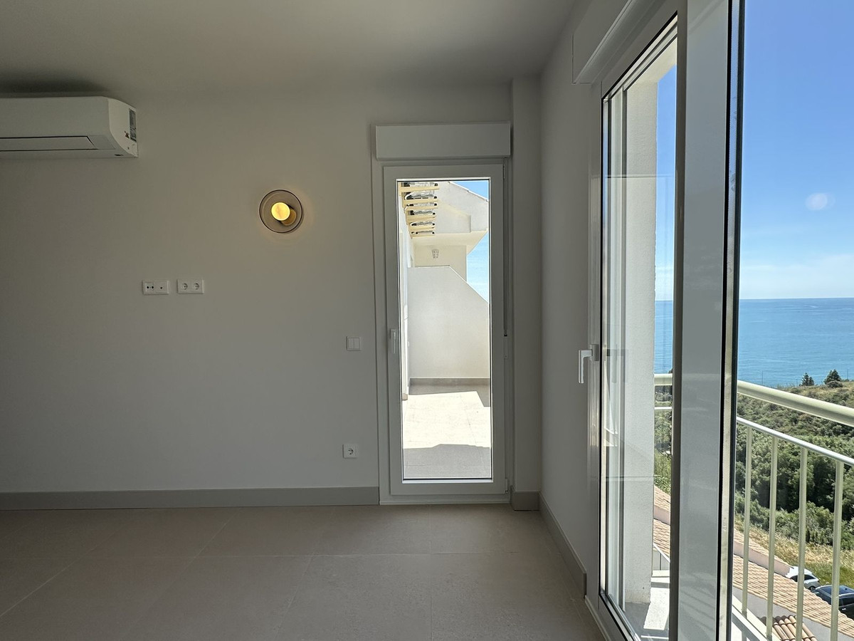 4 Bed Townhouse for sale in Torrequebrada Costa Del Sol, Málaga, Spain