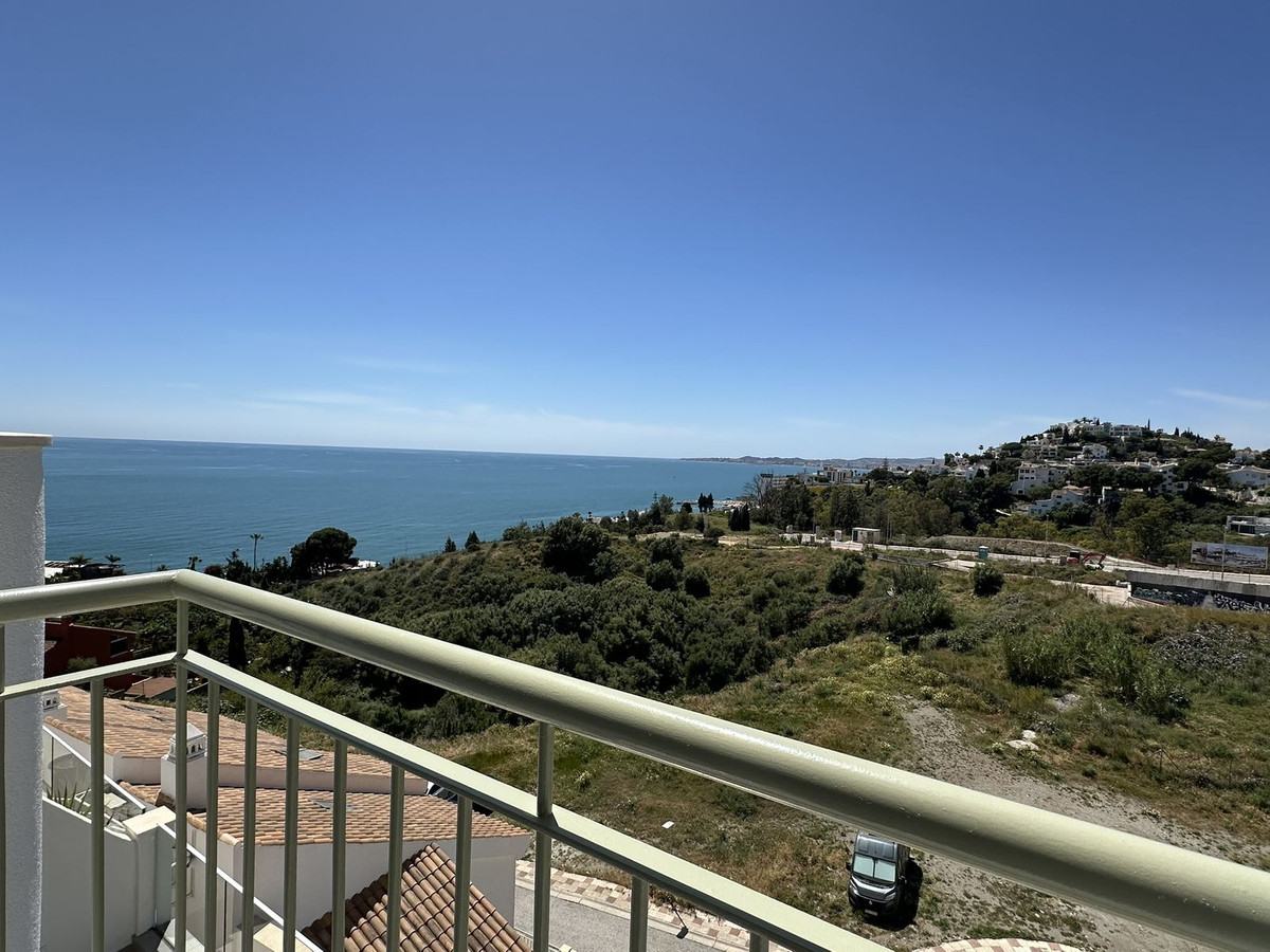 4 Bed Townhouse for sale in Torrequebrada Costa Del Sol, Málaga, Spain