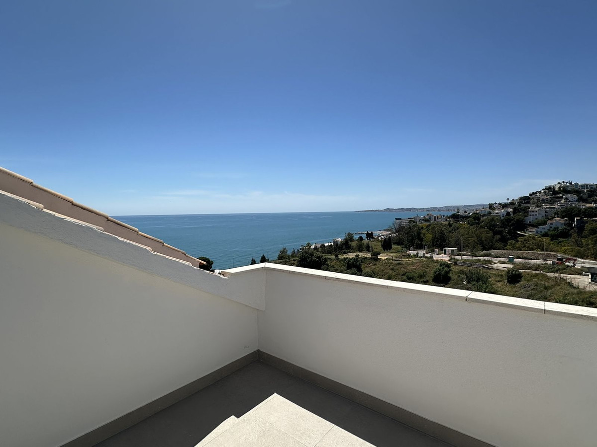 4 Bed Townhouse for sale in Torrequebrada Costa Del Sol, Málaga, Spain