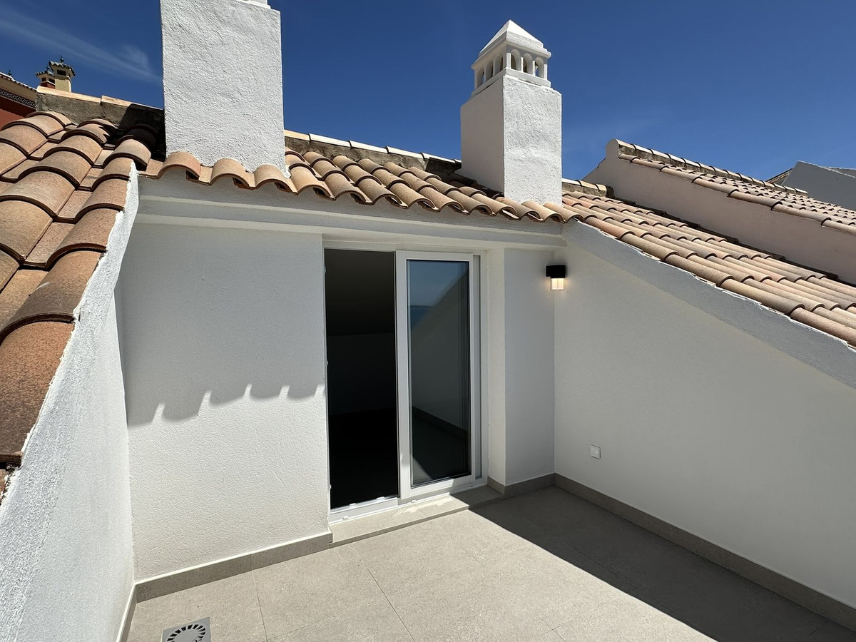 4 Bed Townhouse for sale in Torrequebrada Costa Del Sol, Málaga, Spain
