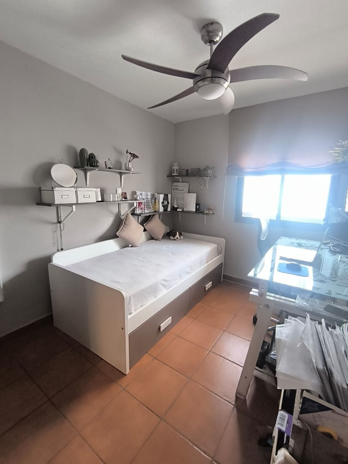 Se vende Apartamento Planta Media de 3 dormitorios en Costa Del Sol, Málaga, España