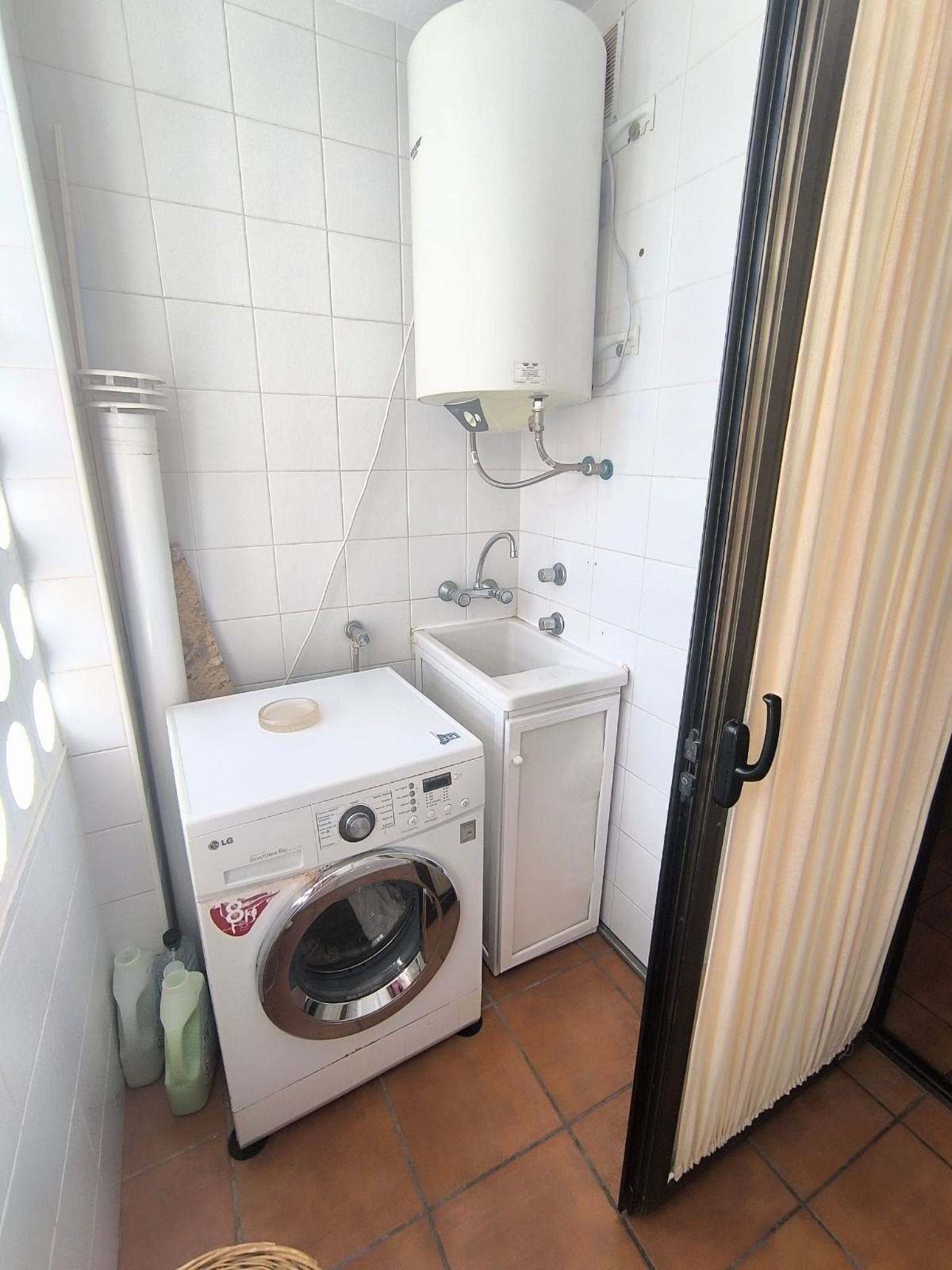 Se vende Apartamento Planta Media de 3 dormitorios en Costa Del Sol, Málaga, España