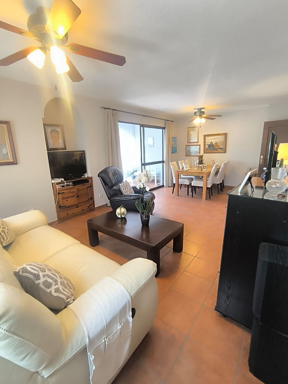 Se vende Apartamento Planta Media de 3 dormitorios en Costa Del Sol, Málaga, España