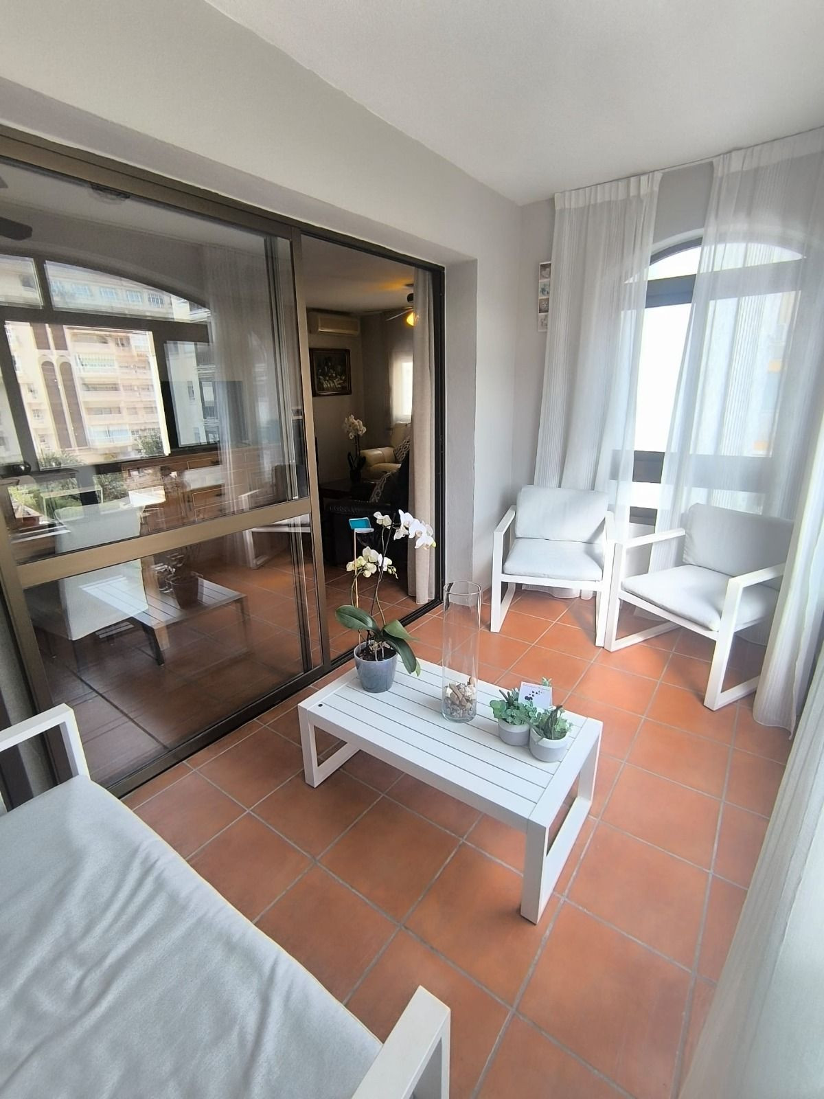 Se vende Apartamento Planta Media de 3 dormitorios en Costa Del Sol, Málaga, España