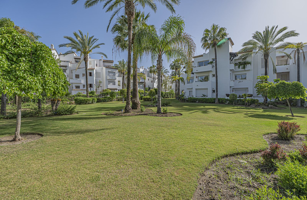 3 Bed Apartment for sale in Costalita Costa Del Sol, Málaga, Spain