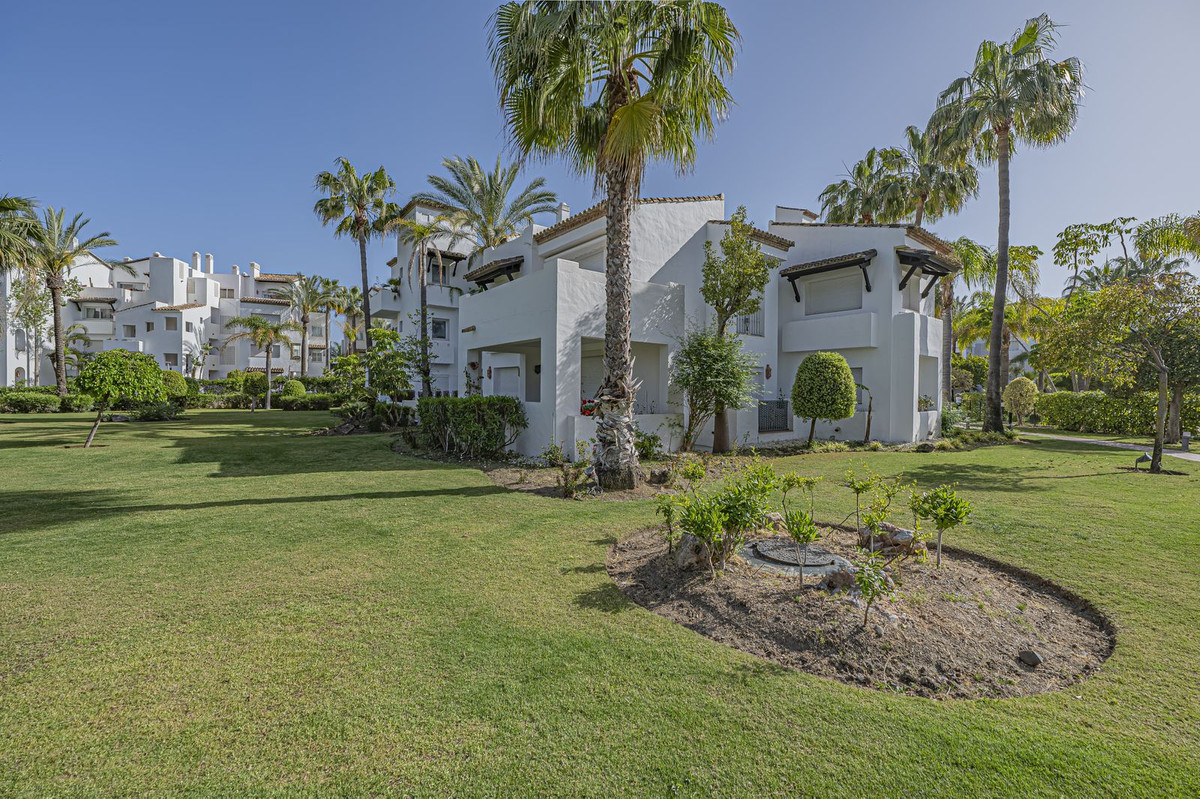 3 Bed Apartment for sale in Costalita Costa Del Sol, Málaga, Spain