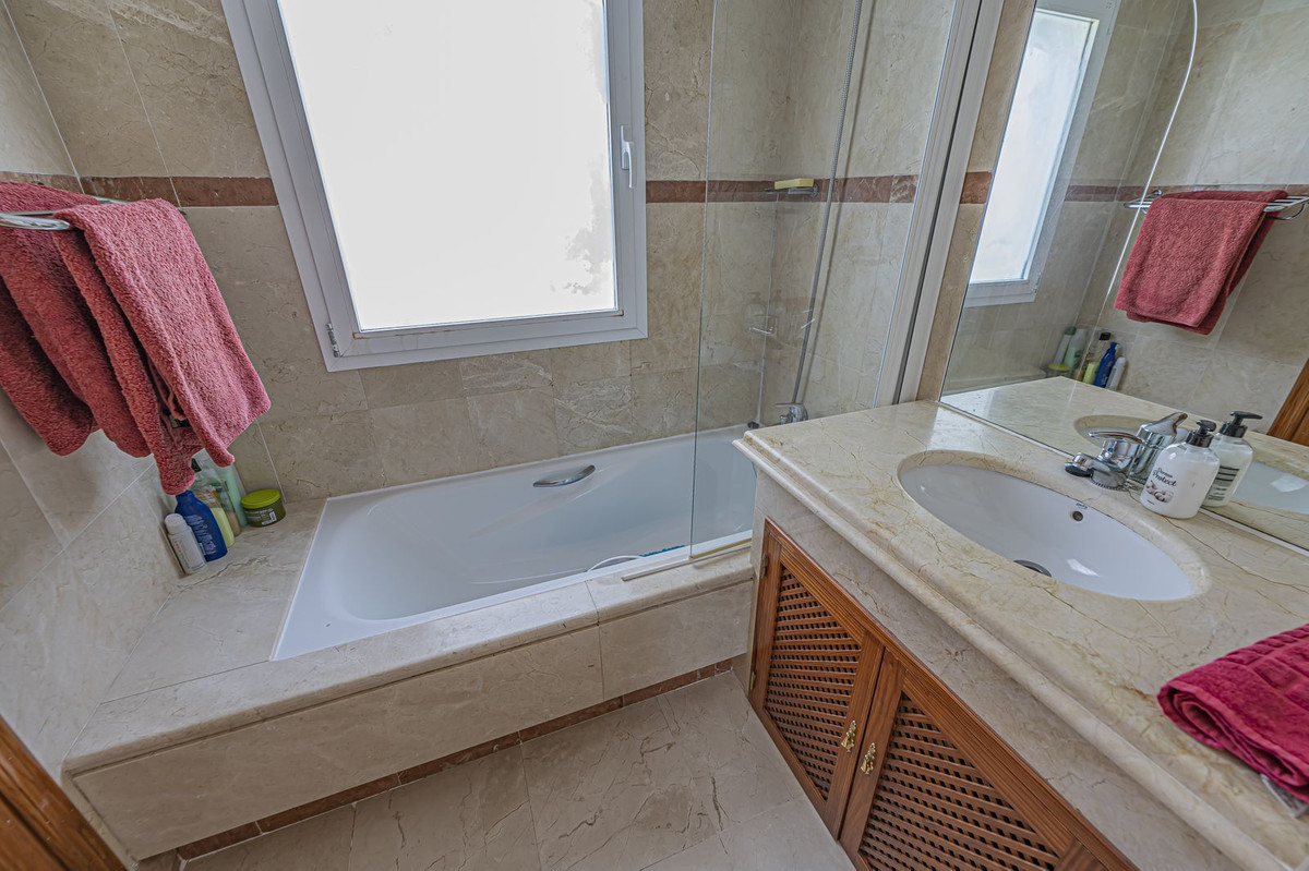 3 Bed Apartment for sale in Costalita Costa Del Sol, Málaga, Spain