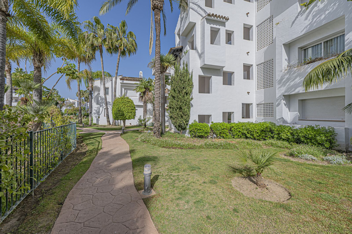 3 Bed Apartment for sale in Costalita Costa Del Sol, Málaga, Spain