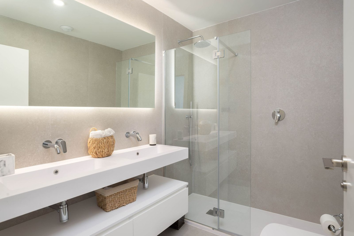2 Bed Apartment for sale in Altos De Los Monteros Costa Del Sol, Málaga, Spain