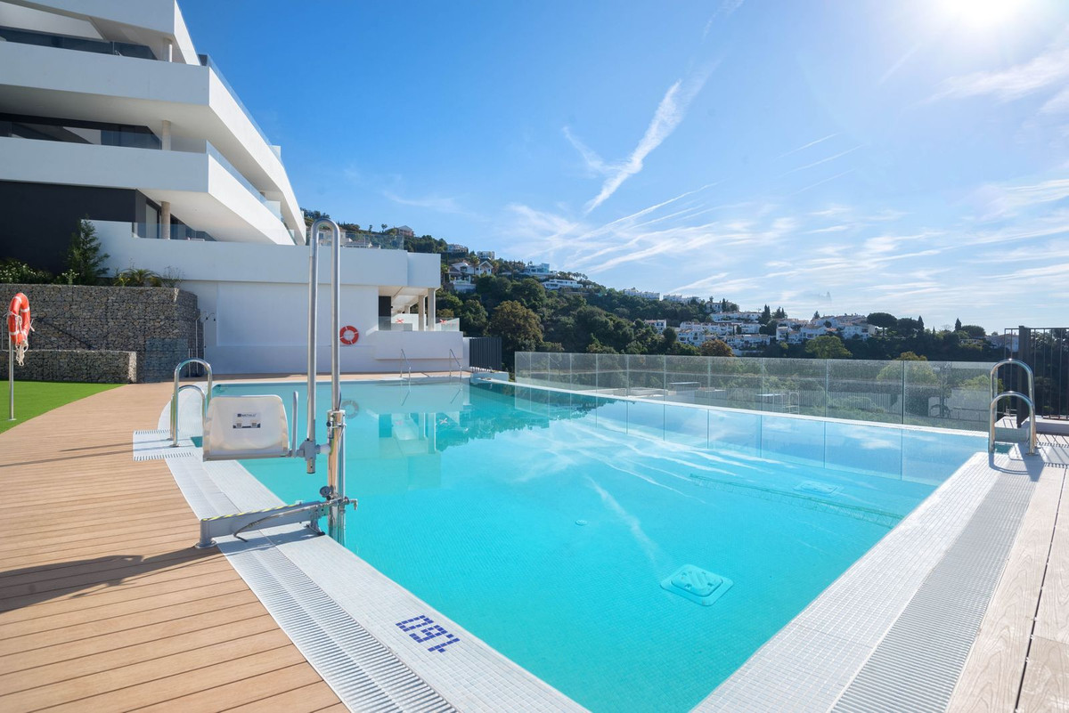 2 Bed Apartment for sale in Altos De Los Monteros Costa Del Sol, Málaga, Spain