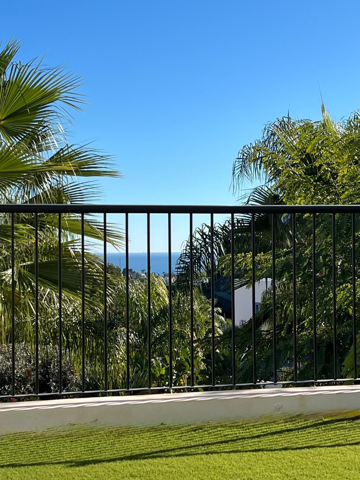 3 Bed Apartment for sale in El Paraiso Costa Del Sol, Málaga, Spain