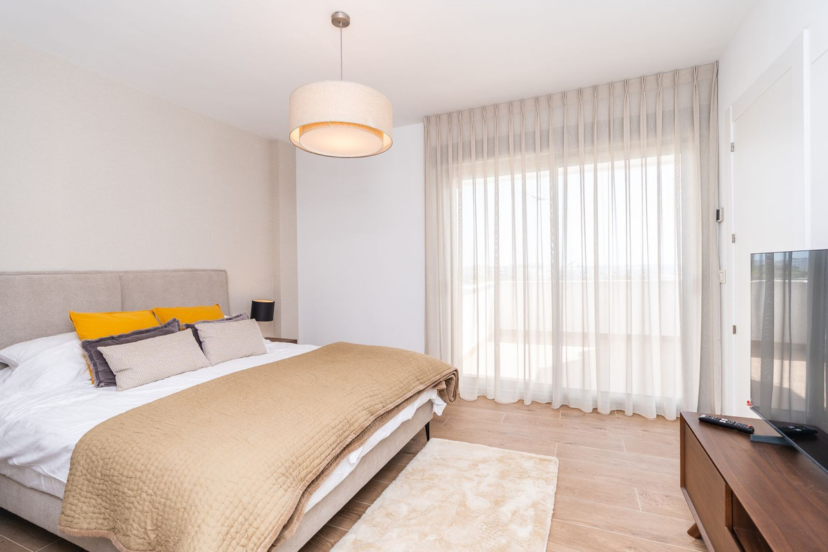 2 Bed Apartment for sale in Estepona Costa Del Sol, Málaga, Spain
