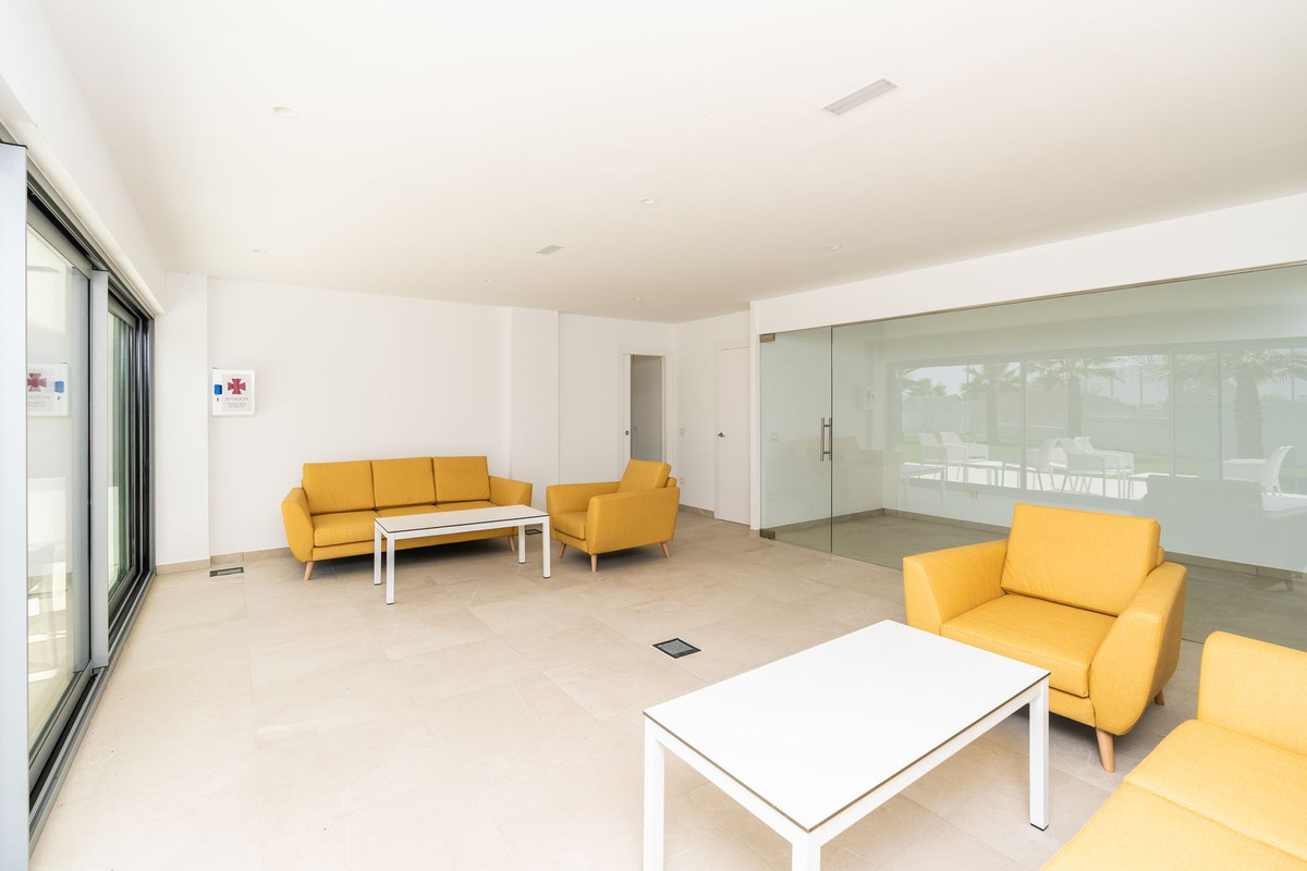 2 Bed Apartment for sale in Estepona Costa Del Sol, Málaga, Spain