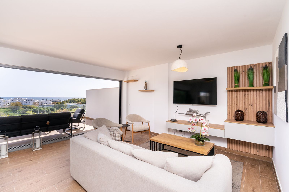 2 Bed Apartment for sale in Estepona Costa Del Sol, Málaga, Spain