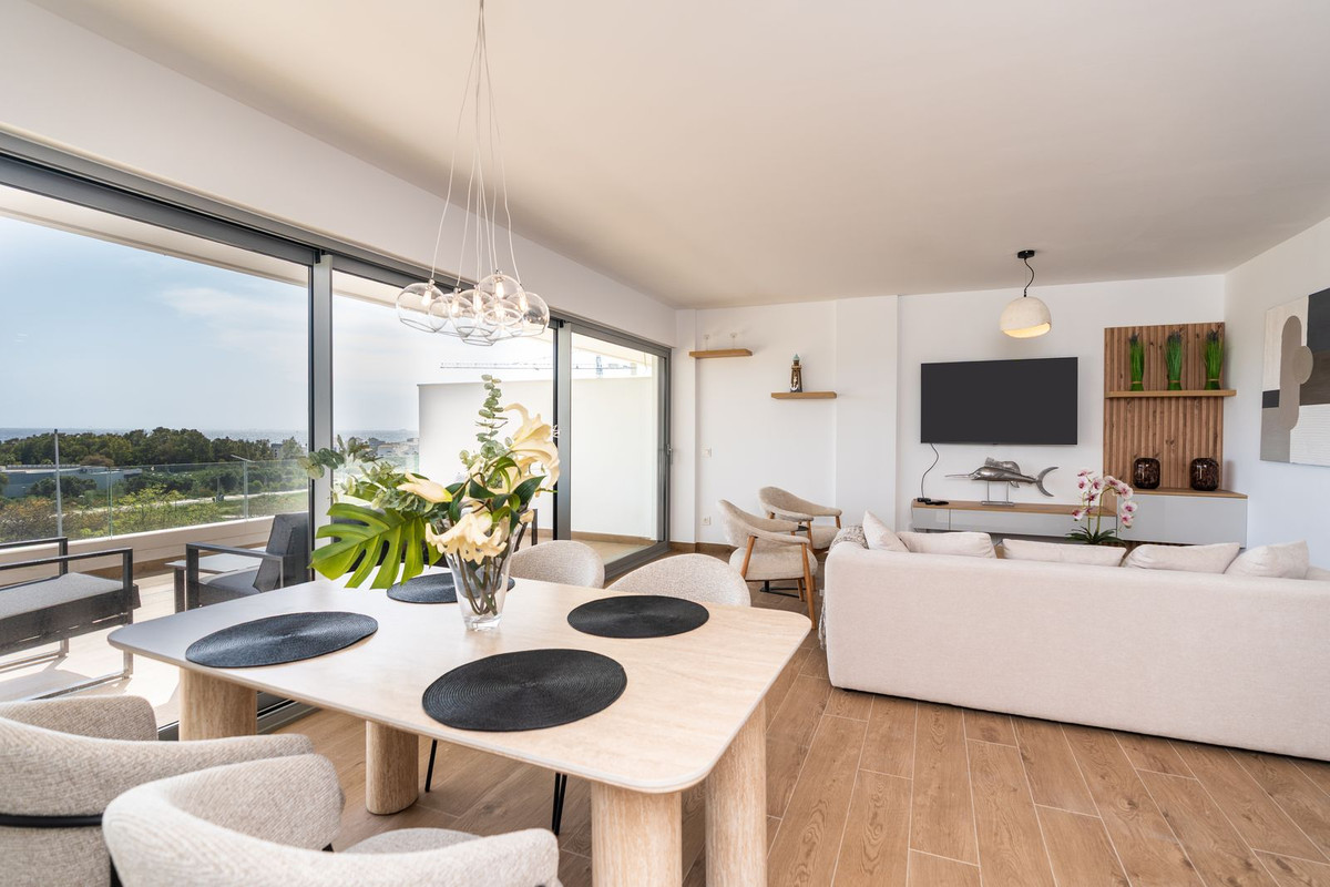 2 Bed Apartment for sale in Estepona Costa Del Sol, Málaga, Spain
