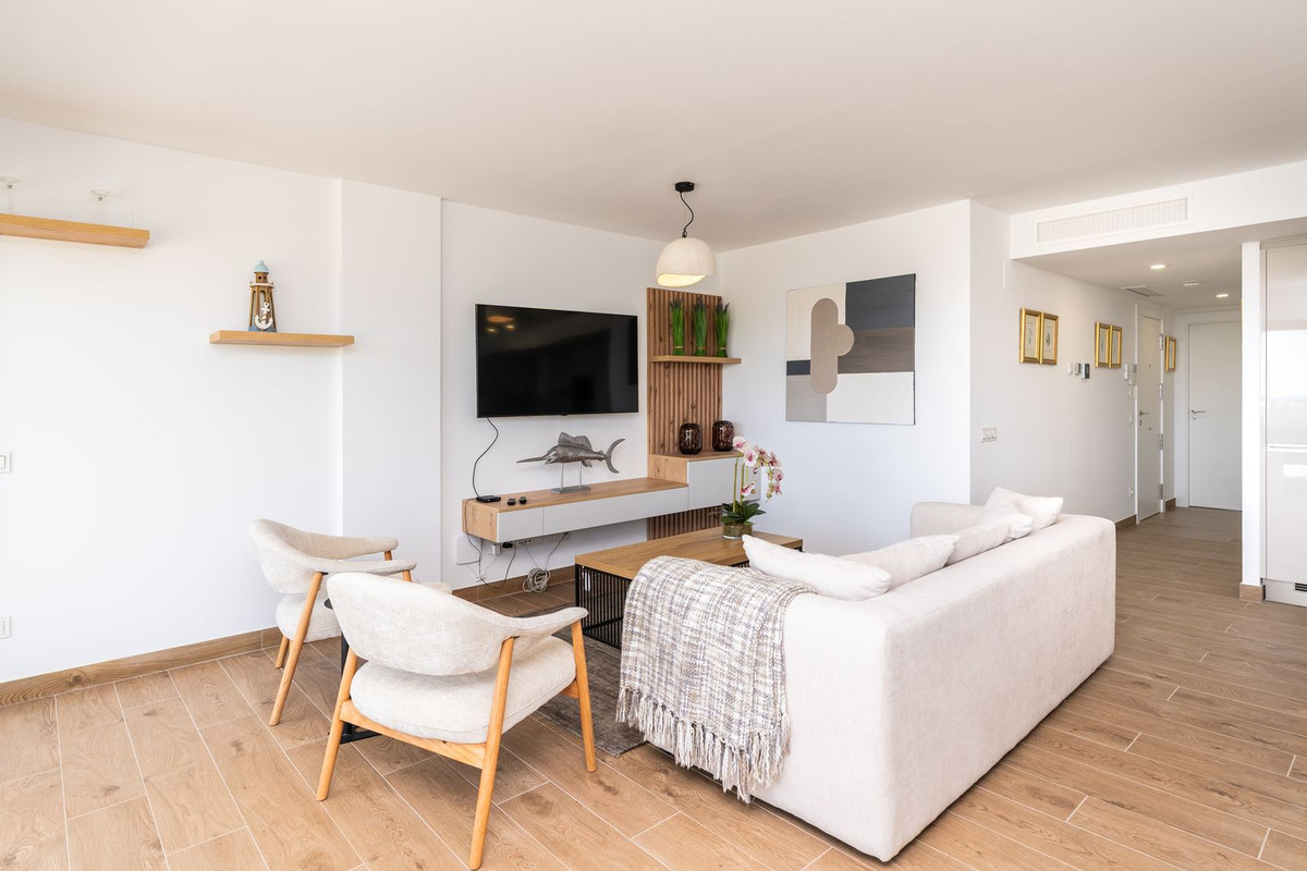 2 Bed Apartment for sale in Estepona Costa Del Sol, Málaga, Spain
