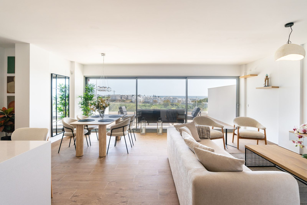 2 Bed Apartment for sale in Estepona Costa Del Sol, Málaga, Spain