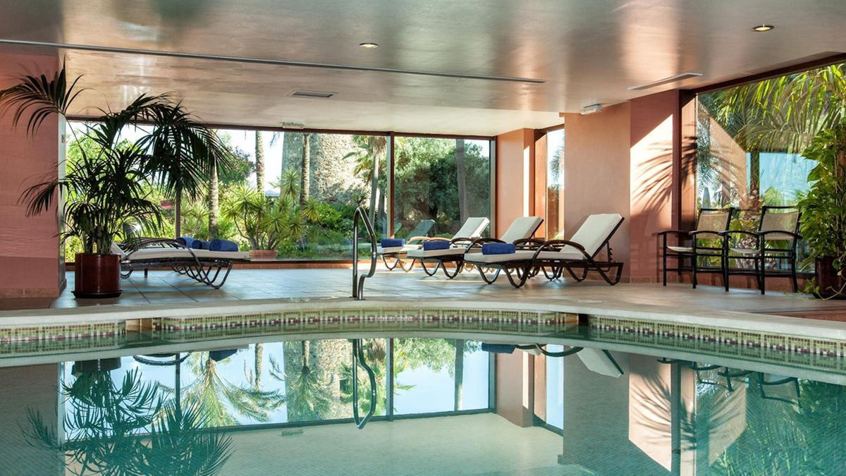 2 Bed Apartment for sale in New Golden Mile Costa Del Sol, Málaga, Spain