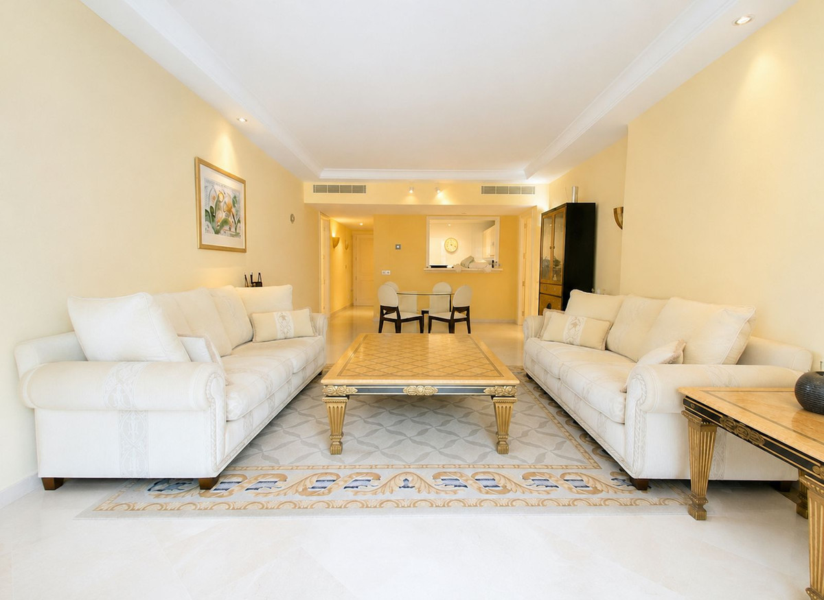 2 Bed Apartment for sale in New Golden Mile Costa Del Sol, Málaga, Spain
