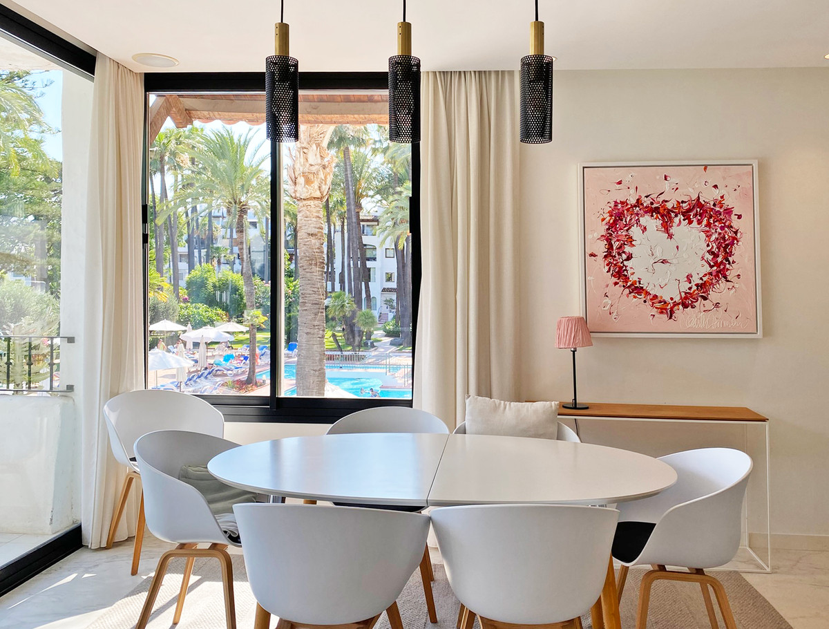 3 Bed Apartment for sale in Puerto Banús Costa Del Sol, Málaga, Spain