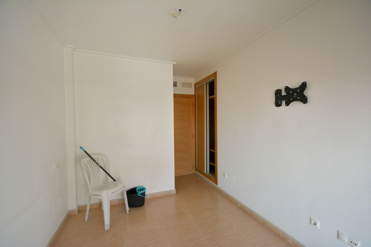 Se vende Apartamento Planta Media de 2 dormitorios en Costa Blanca, Alicante, España