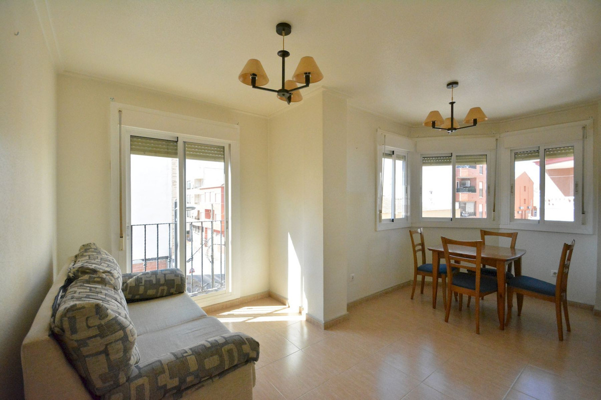 Se vende Apartamento Planta Media de 2 dormitorios en Costa Blanca, Alicante, España