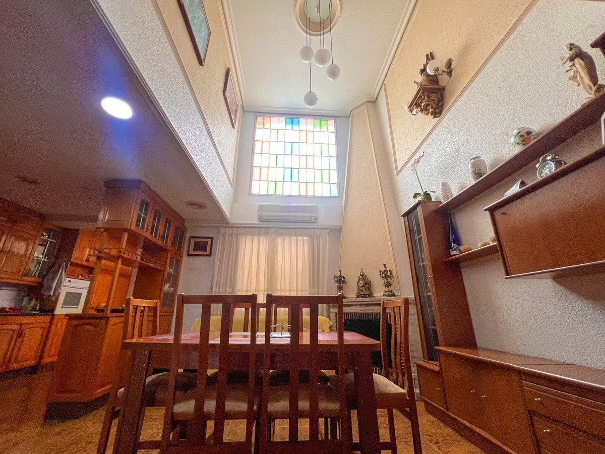 Se vende Adosada de 5 dormitorios en Costa Blanca, Alicante, España