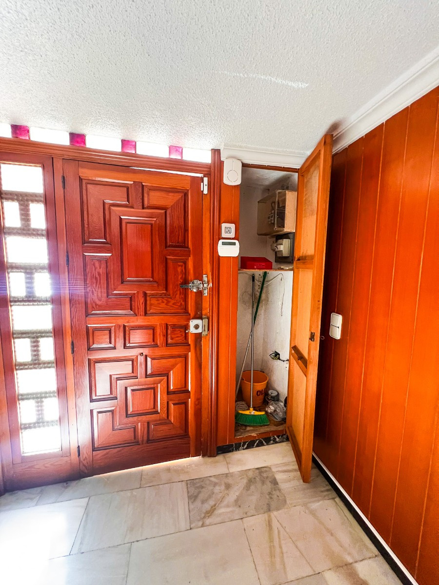 Se vende Adosada de 5 dormitorios en Costa Blanca, Alicante, España