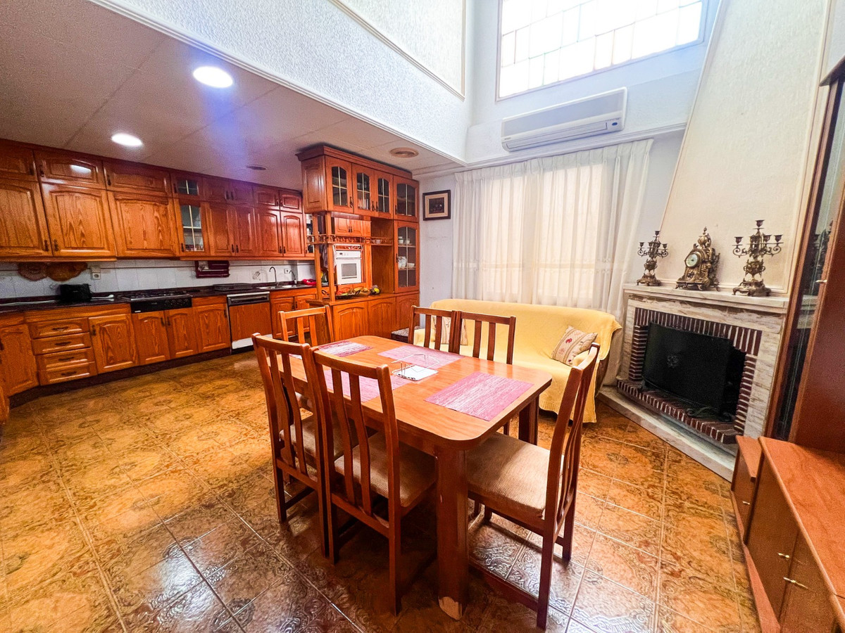 Se vende Adosada de 5 dormitorios en Costa Blanca, Alicante, España