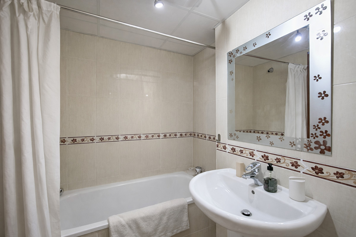 Se vende Adosada de 3 dormitorios en Costa Del Sol, Málaga, España