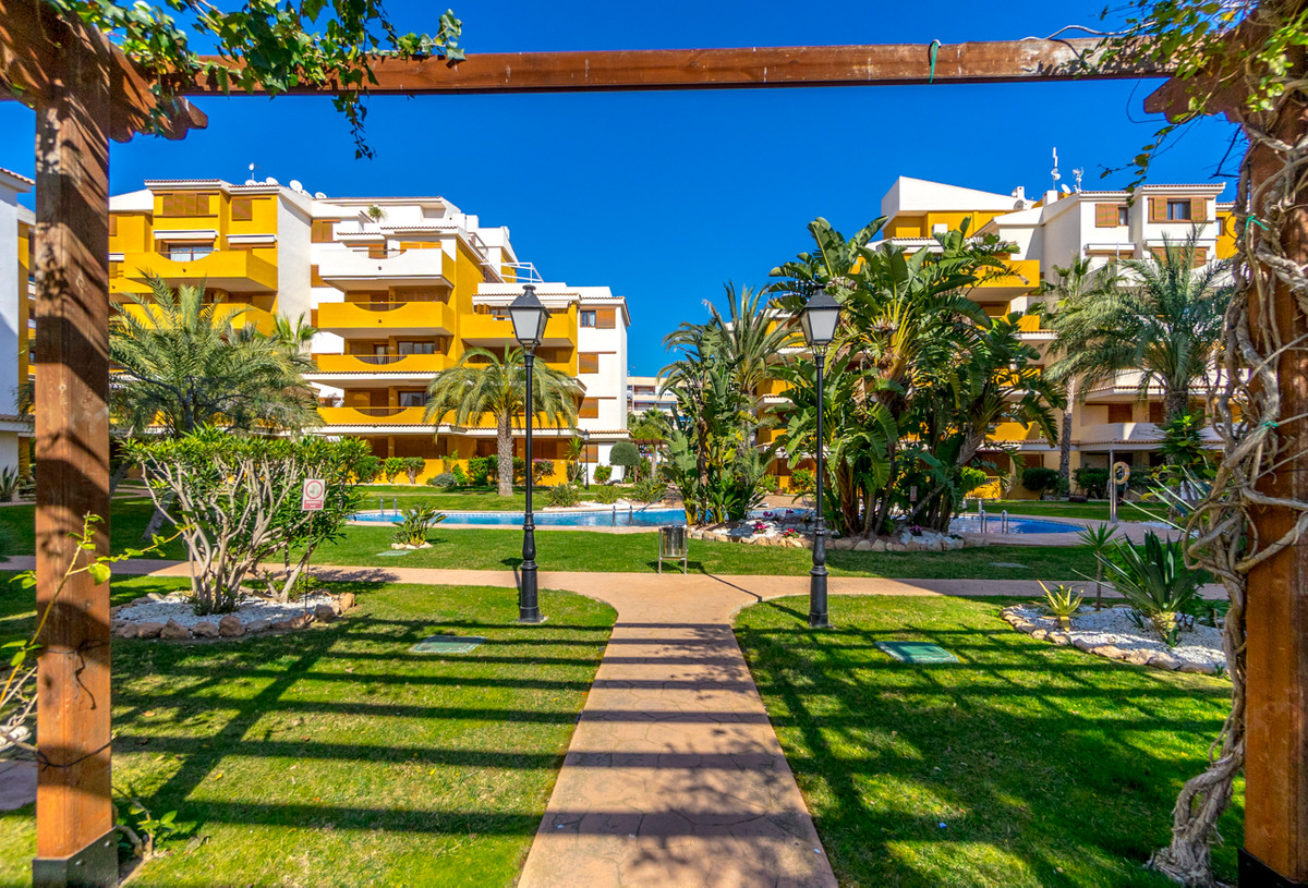 2 Bed Apartment for sale in Punta Prima Costa Blanca, Alicante, Spain