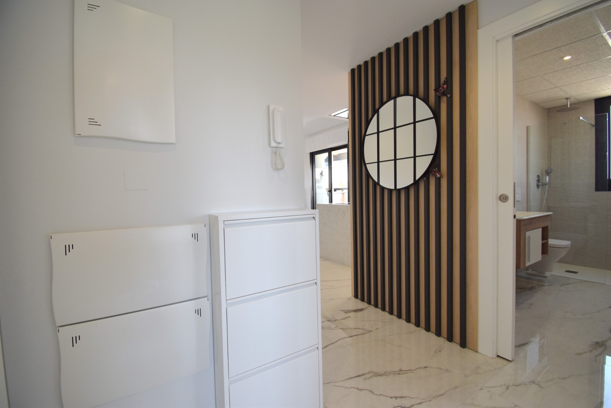 Se vende Apartamento Planta Media de 2 dormitorios en Costa Blanca, Alicante, España