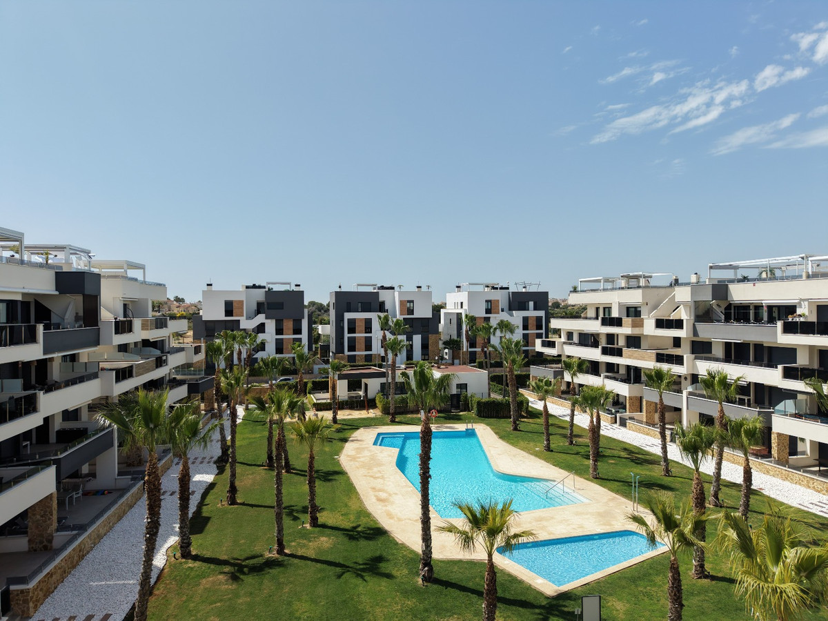 Se vende Apartamento Planta Media de 2 dormitorios en Costa Blanca, Alicante, España