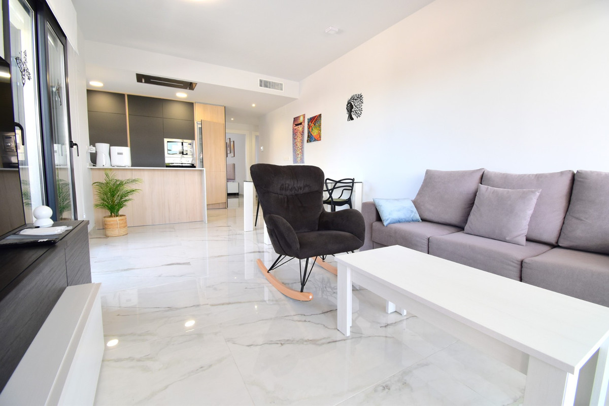 Se vende Apartamento Planta Media de 2 dormitorios en Costa Blanca, Alicante, España