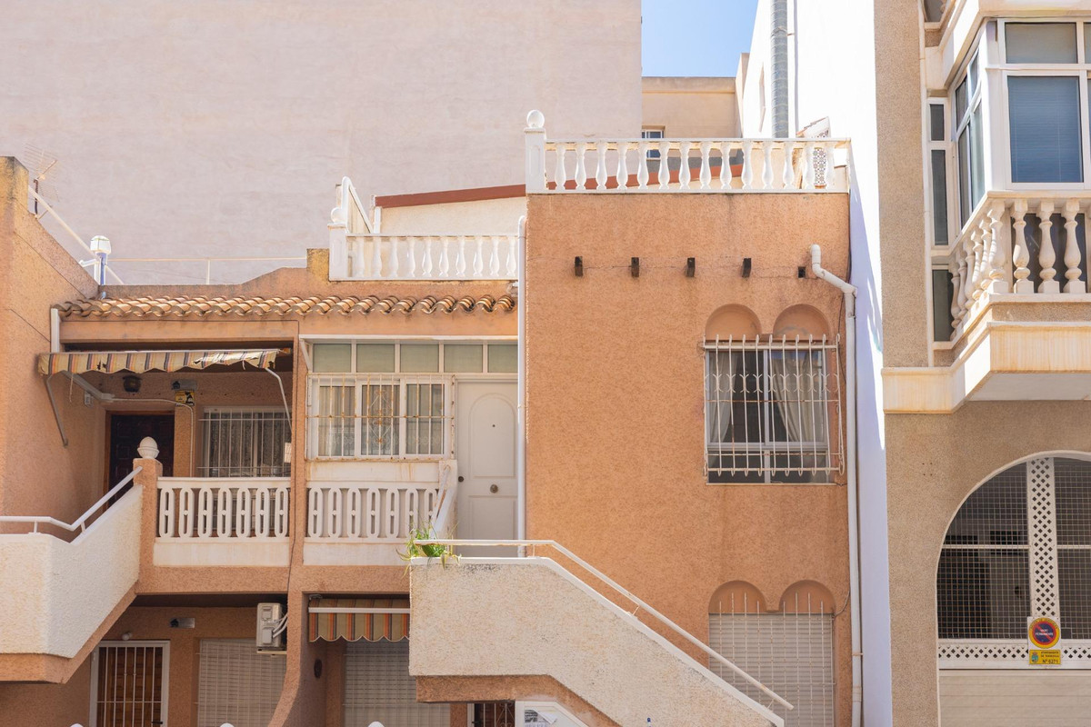 Se vende Bungalow de 3 dormitorios en Costa Blanca, Alicante, España