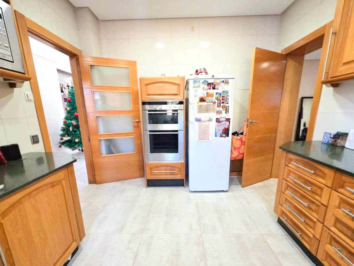 Se vende Villa - Chalet de 5 dormitorios en Costa Blanca, Alicante, España