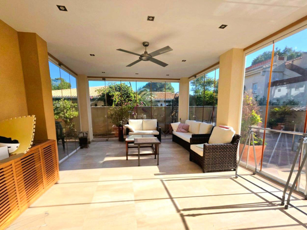 Se vende Villa - Chalet de 5 dormitorios en Costa Blanca, Alicante, España