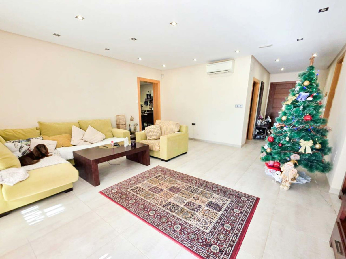Se vende Villa - Chalet de 5 dormitorios en Costa Blanca, Alicante, España