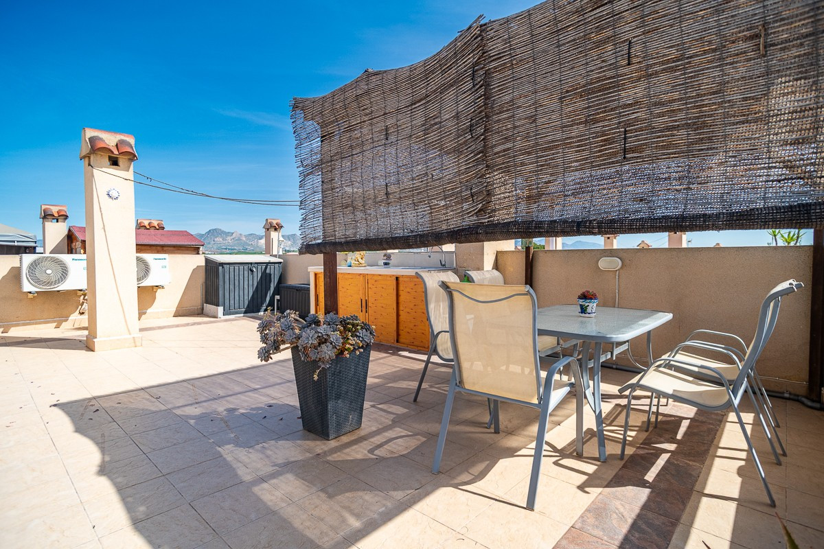 Se vende Apartamento Planta Media de 2 dormitorios en Costa Blanca, Alicante, España